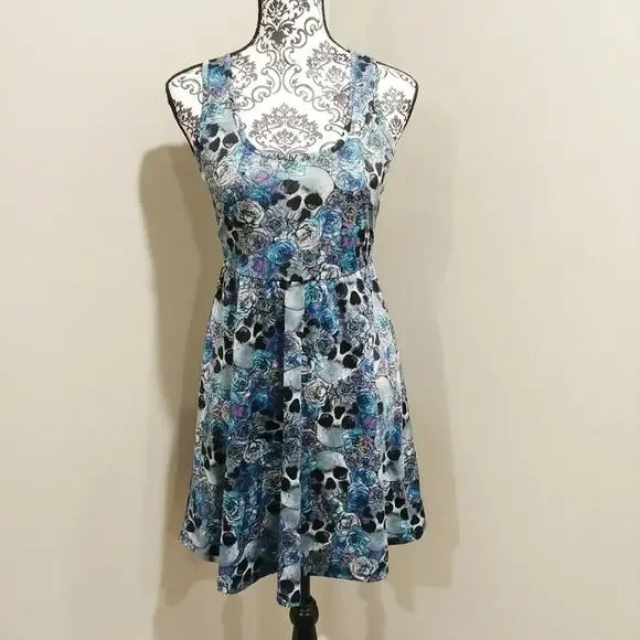 Hot Topic Aquamarine Skulls Skater Dress - Picture 2 of 5